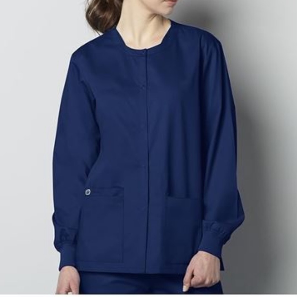 scrub button up jacket - Picture 3 of 3